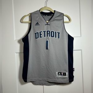 Men’s medium/large Adidas Detroit Pistons Basketball Jersey
